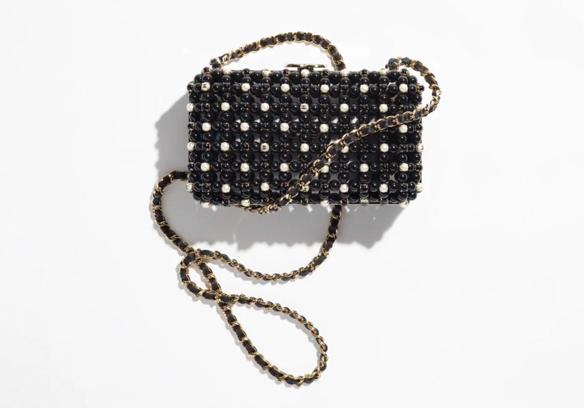 حقيبة شانيل CHANEL Evening Bag Imitation Pearls & Gold-Tone Metal