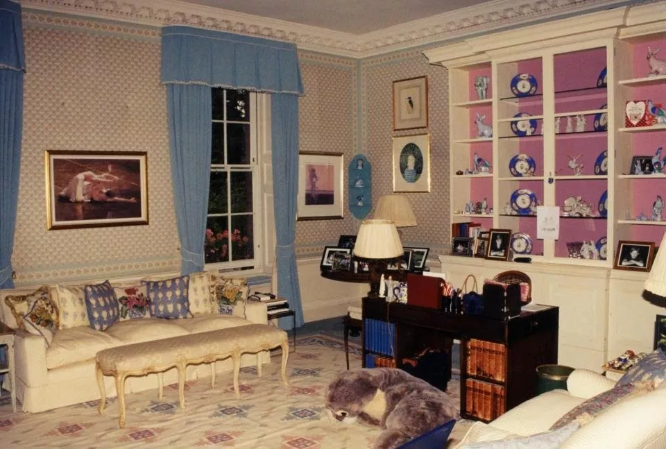صور نادرة لم ترينها من قبل لمنزل الأميرة ديانا داخل قصر كنسينغتون