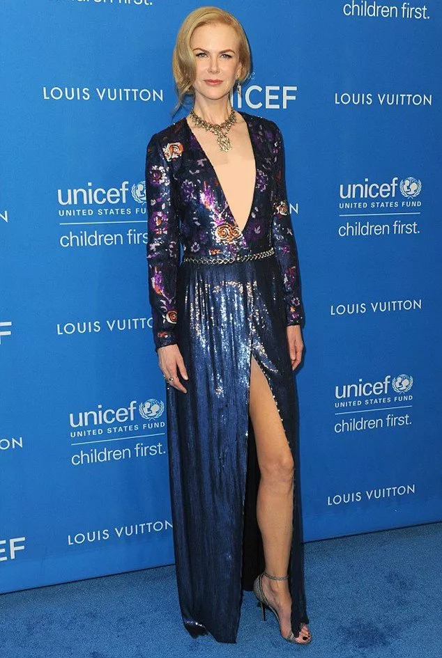 إطلالات النجمات في حفل UNICEF Ball