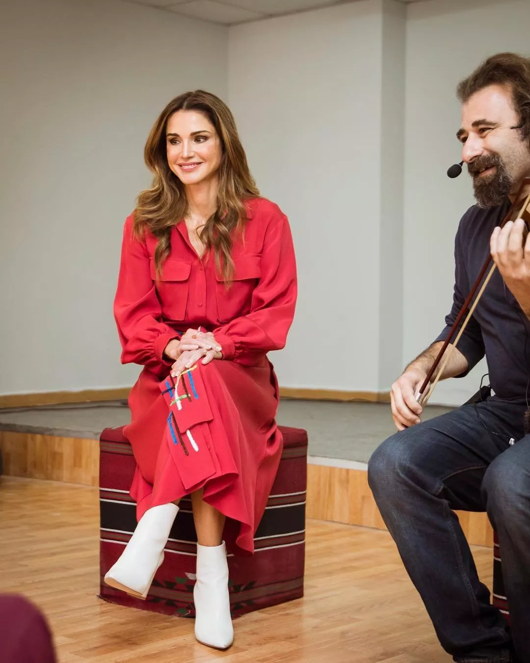 الملكة رانيا في الأردن: إطلالتان نادرتان تعكسان أسلوبها المميّز في الموضة