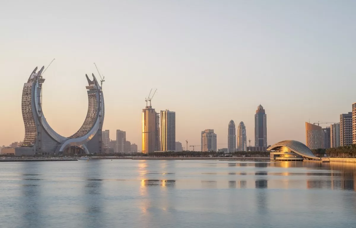 قطر تلغي متطلبات الحجر الصحي لجميع القادمين إليها