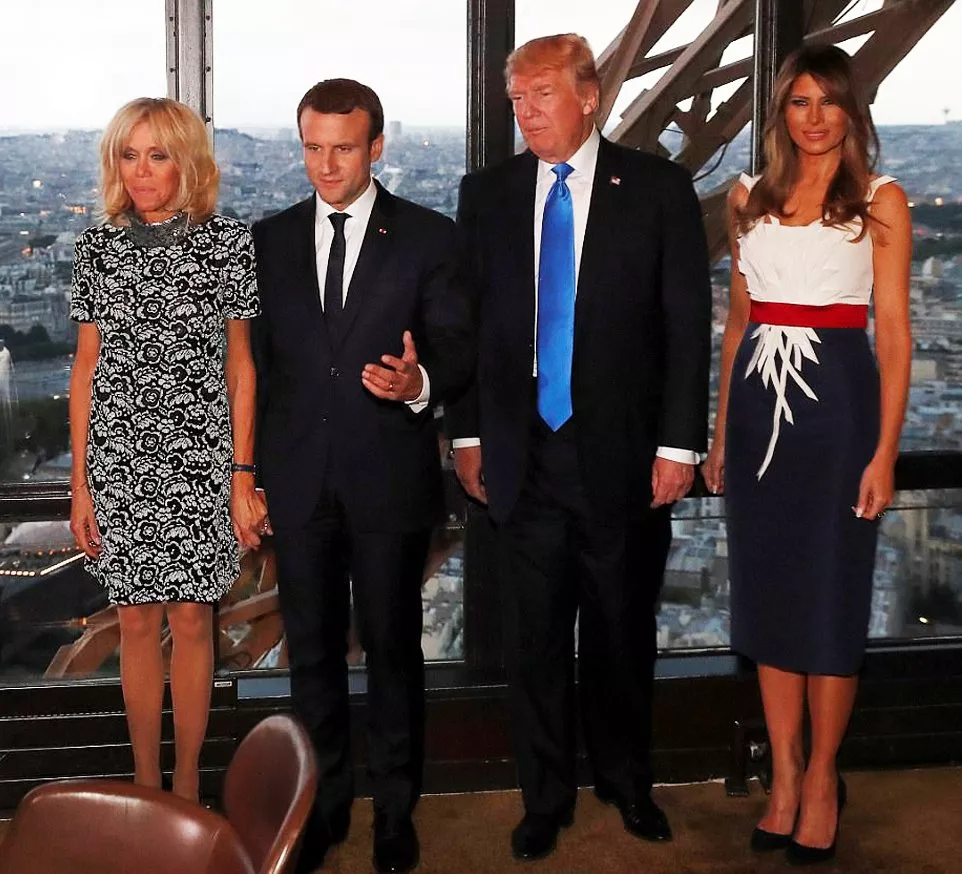 Melania Trump تتبنّى أسلوب باريسيّ شيك خلال زيارتها الرسميّة لفرنسا