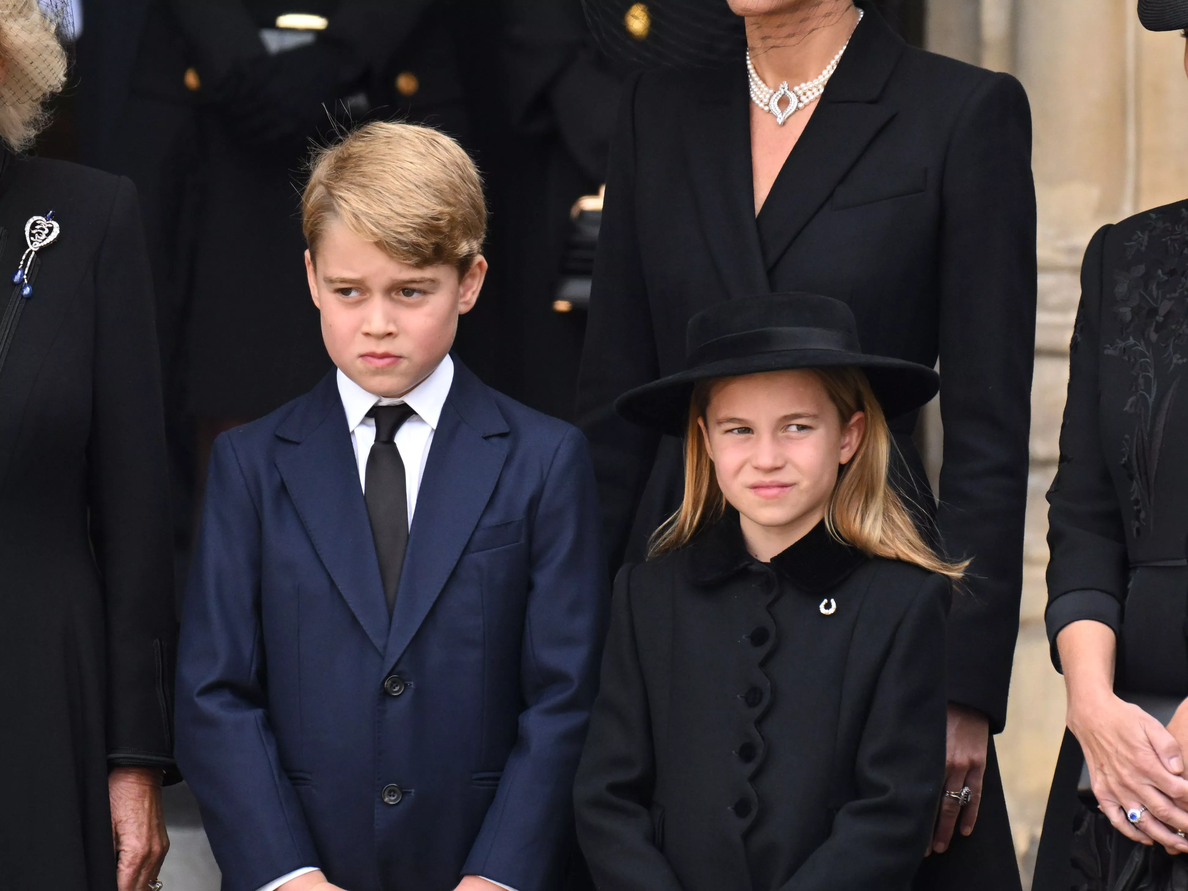 الأمير جورج لزميله في المدرسة: والدي سيكون ملكاً لذا من الأفضل أن تنتبه