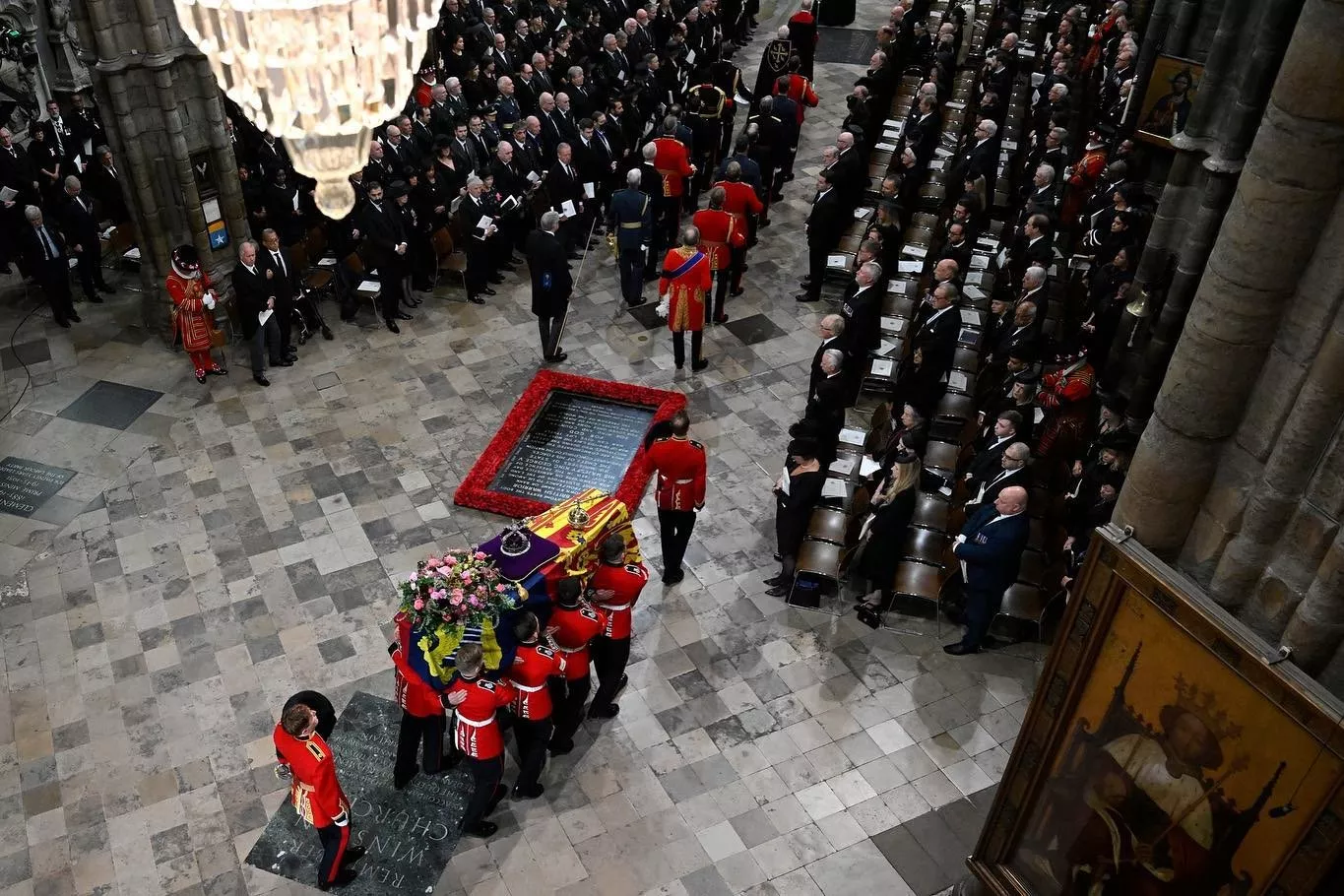 لحظة الوداع الأخيرة حلّت... هذه هي أبرز تفاصيل وصور جنازة الملكة اليزابيث المهيبة