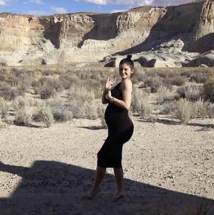 Kylie Jenner تستقبل مولودتها الأولى بعد الابتعاد عن الأضواء طيلة فترة الحمل