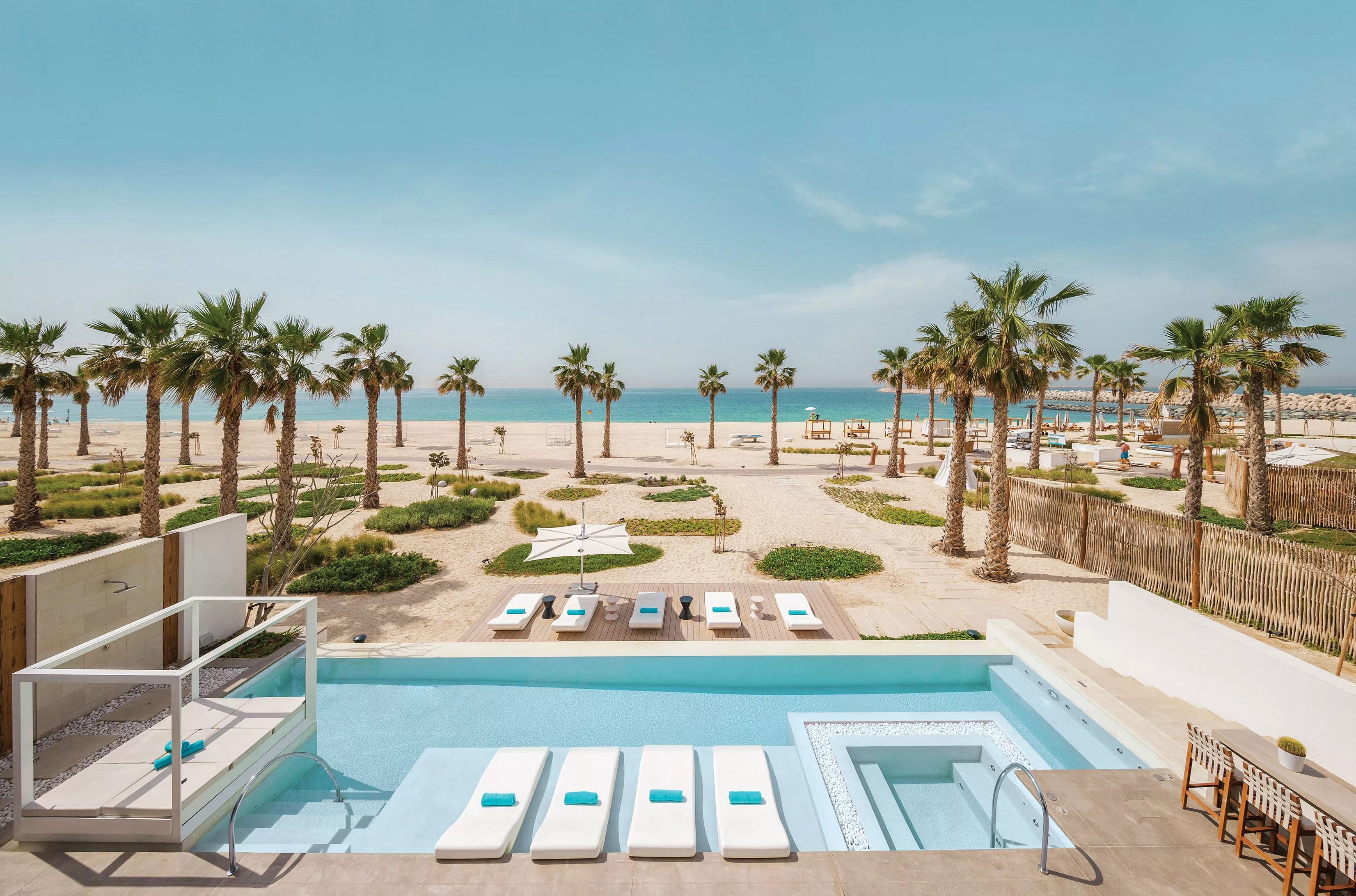 منتجع Nikki Beach في دبي: إقامة عنوانها الفخامة وخصوصية تامة للزائرين