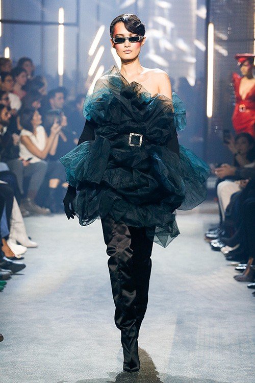 عرض أزياء Alexander Vauthier لربيع 2018