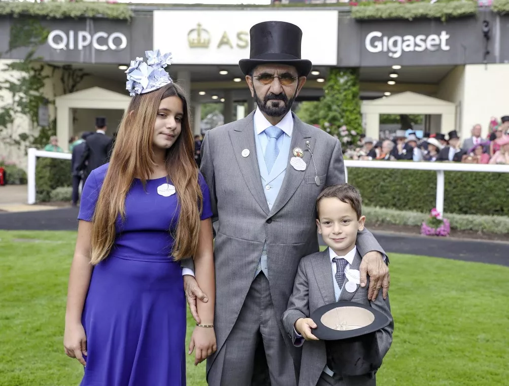 العائلة الملكيّة البريطانيّة وعائلة حاكم إمارة دبي تخطفان الأنظار في اليوم الأوّل من سباق الخيل Royal Ascot