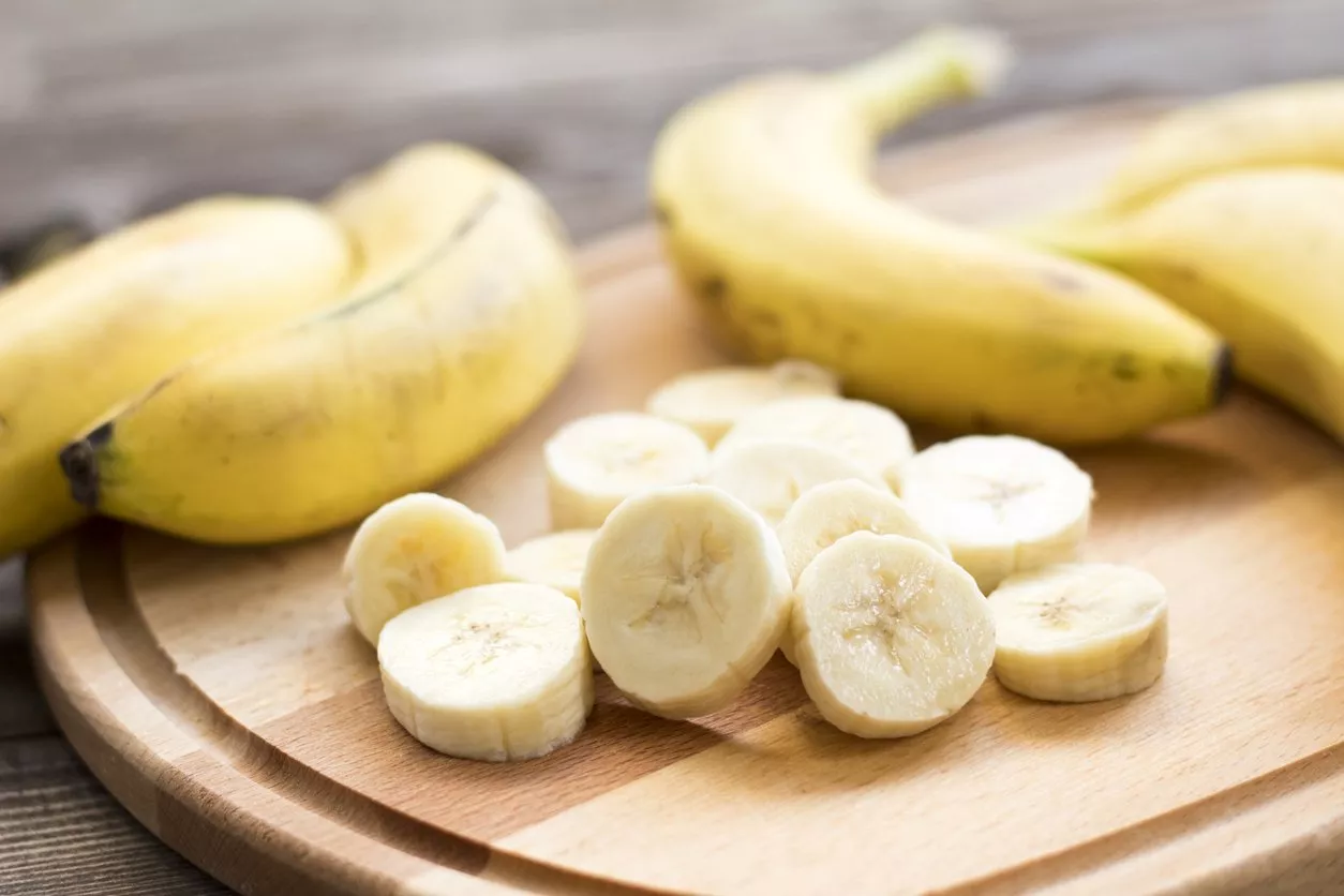 فوائد زيت الموز للشعر وطرق استعماله