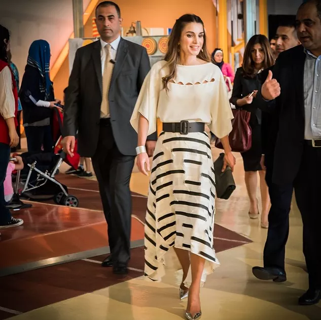 الملكة رانيا في إطلالتين يصعب منافستهما