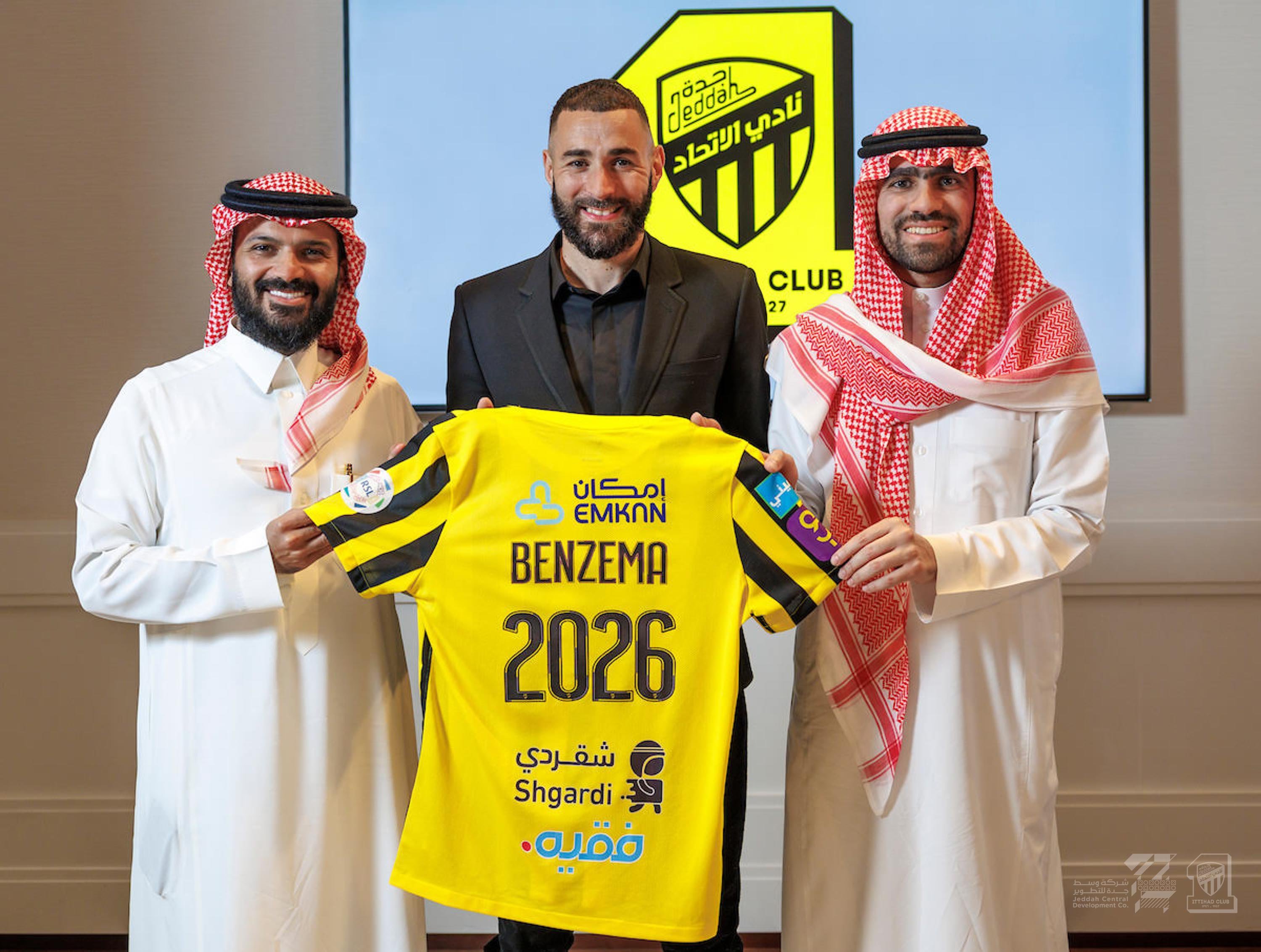 انضمام كريم بنزيما إلى نادي الاتحاد السعودي رسمياً