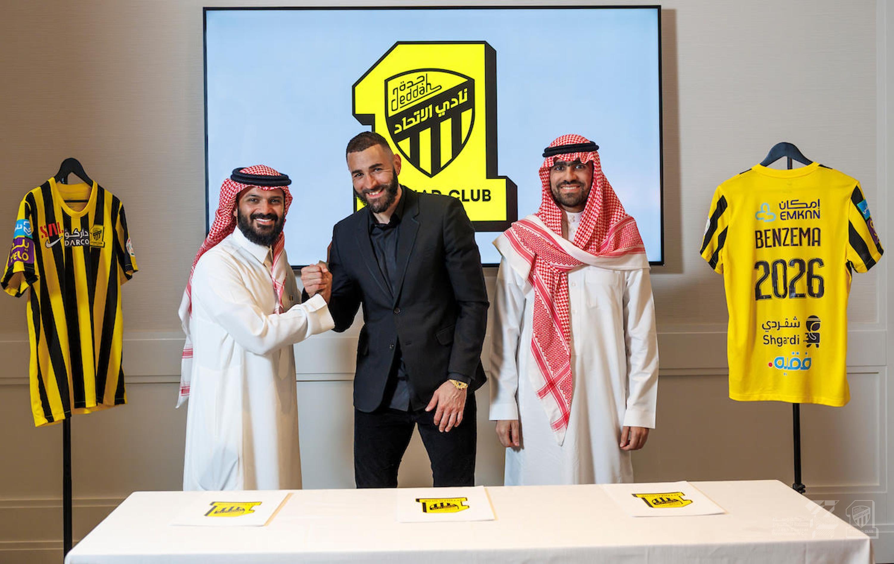 انضمام كريم بنزيما إلى نادي الاتحاد السعودي رسمياً