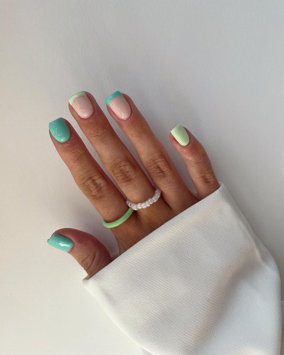 مناكير BIAB Nails