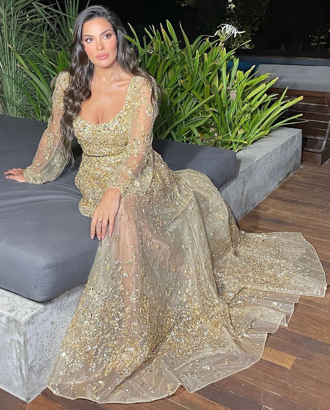 طلة نادين نجيم في افتتاح مهرجان الجونة السينمائي 2021