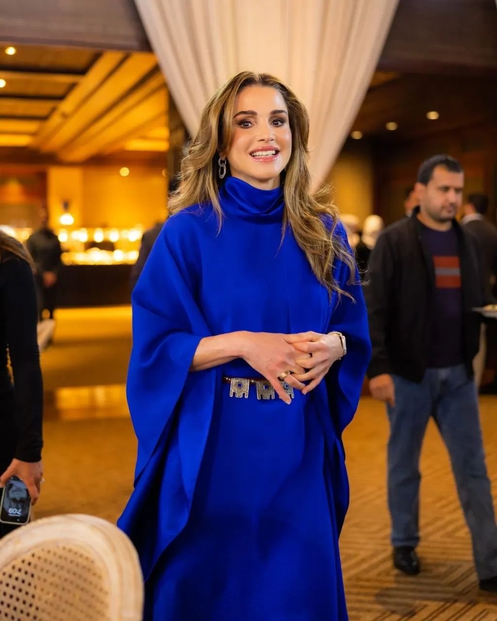 الملكة رانيا في ملابس رمضان 2023  إطلالات النجمات في شهر رمضان 