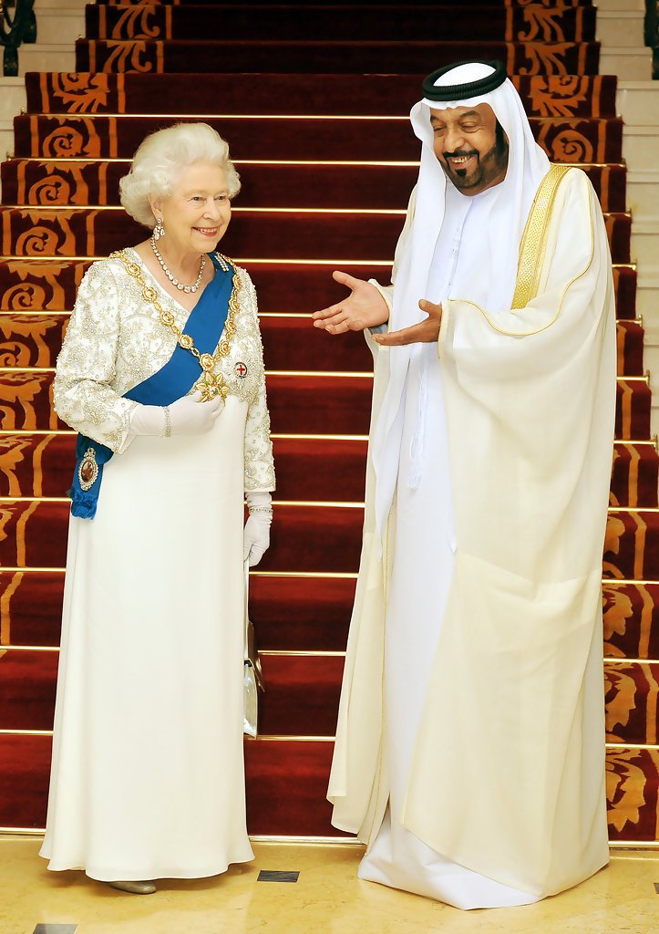 الملكة اليزابيث في الإمارات العربية المتحدة