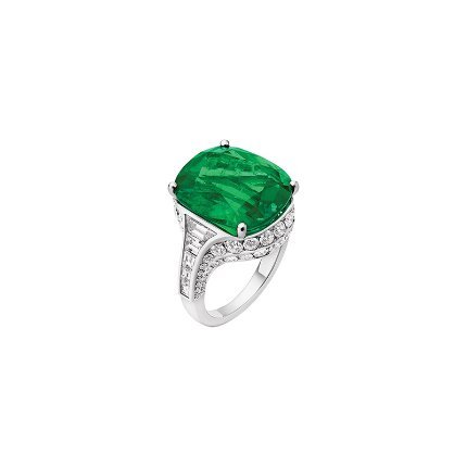 خاتم Emerald Ode Ring من Bulgari
