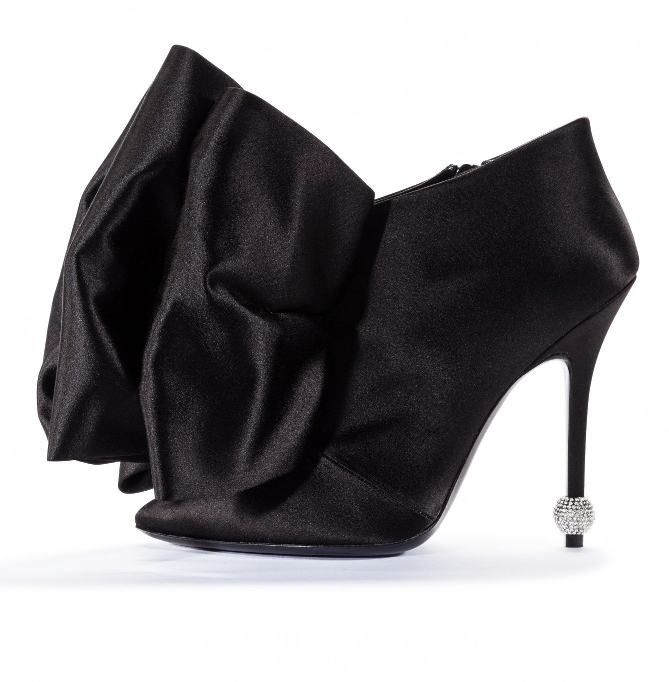 حذاء Papillon De Nuit من Roger Vivier