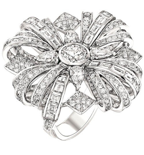 خاتم Attirante من Chanel