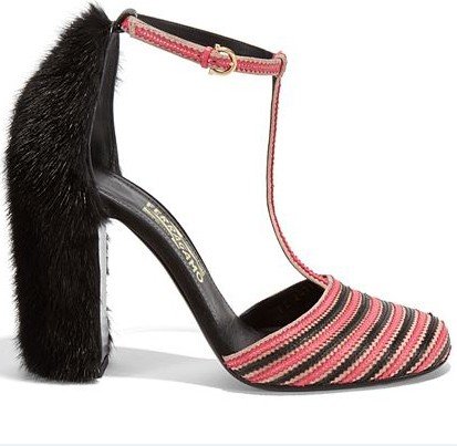 حذاء Zig Zag T-Strap من Salvatore Ferragamo