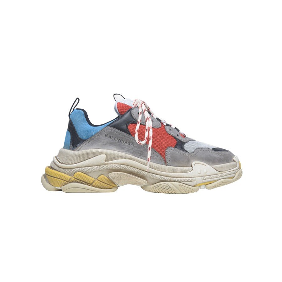 سنيكرز Triple S من Balenciaga