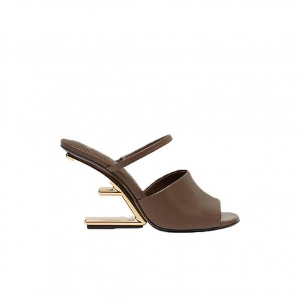 صندل First Sandals من Fendi