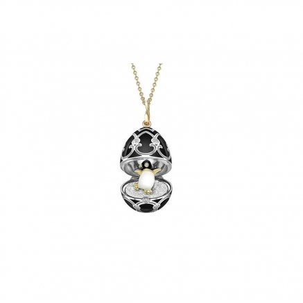 قلادة Heritage White Gold Diamond and Black Enamel Penguin Surprise Locket من Faberg&eacute;