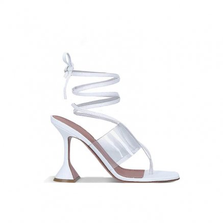 صندل Zula Sandals من Amina Muaddi