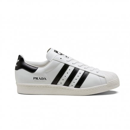 سنيكرز Superstar من Prada x Adidas