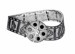 قلادة Action من مجموعة Cinemagia من BVLGARI