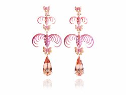 أقراط من Lydia Courteille