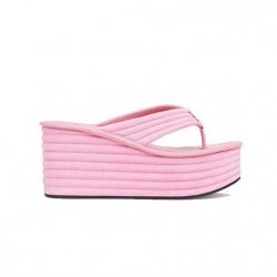 صندل Promenade من Fendi