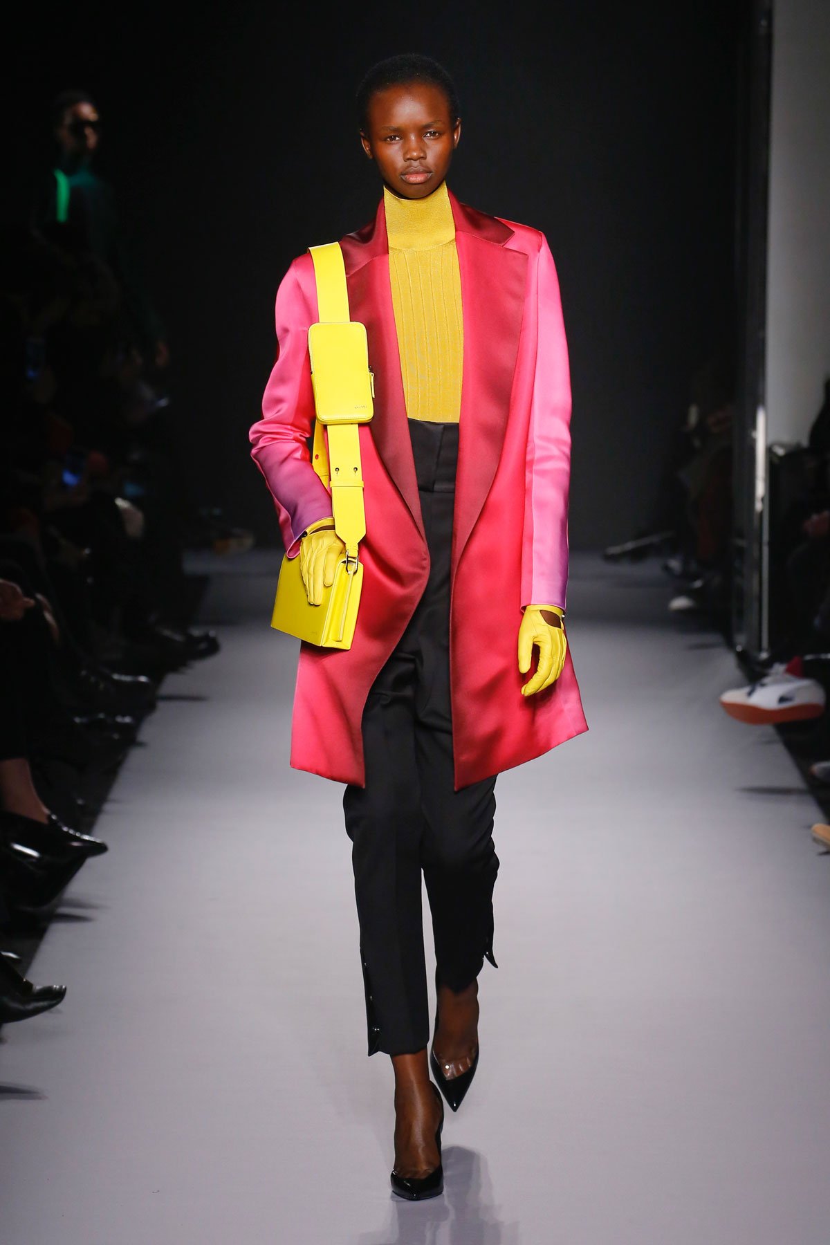 عرض أزياء Lanvin لخريف 2018، خلال أسبوع الموضة في باريس