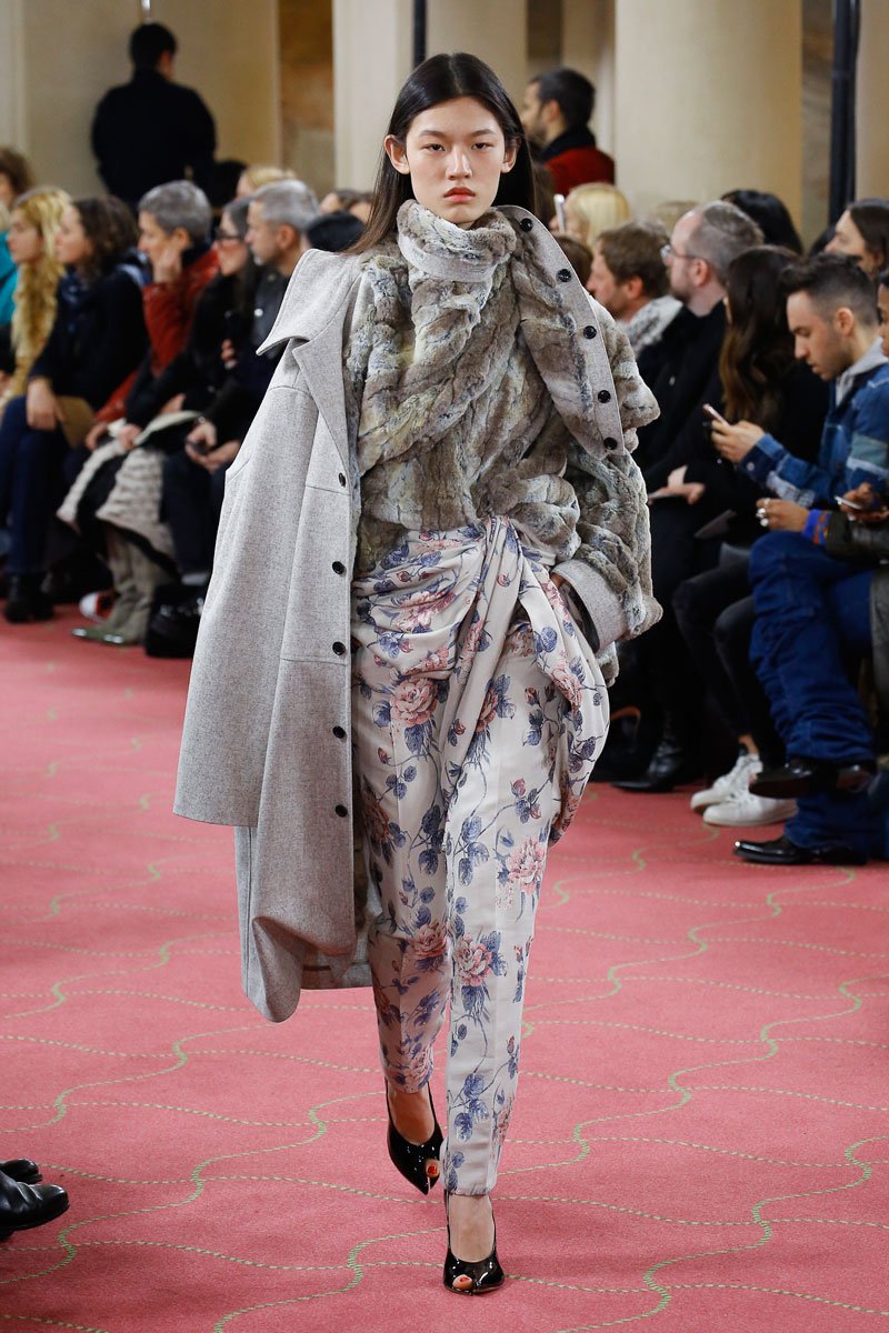 عرض أزياء Y Project لخريف 2018، خلال أسبوع الموضة في باريس