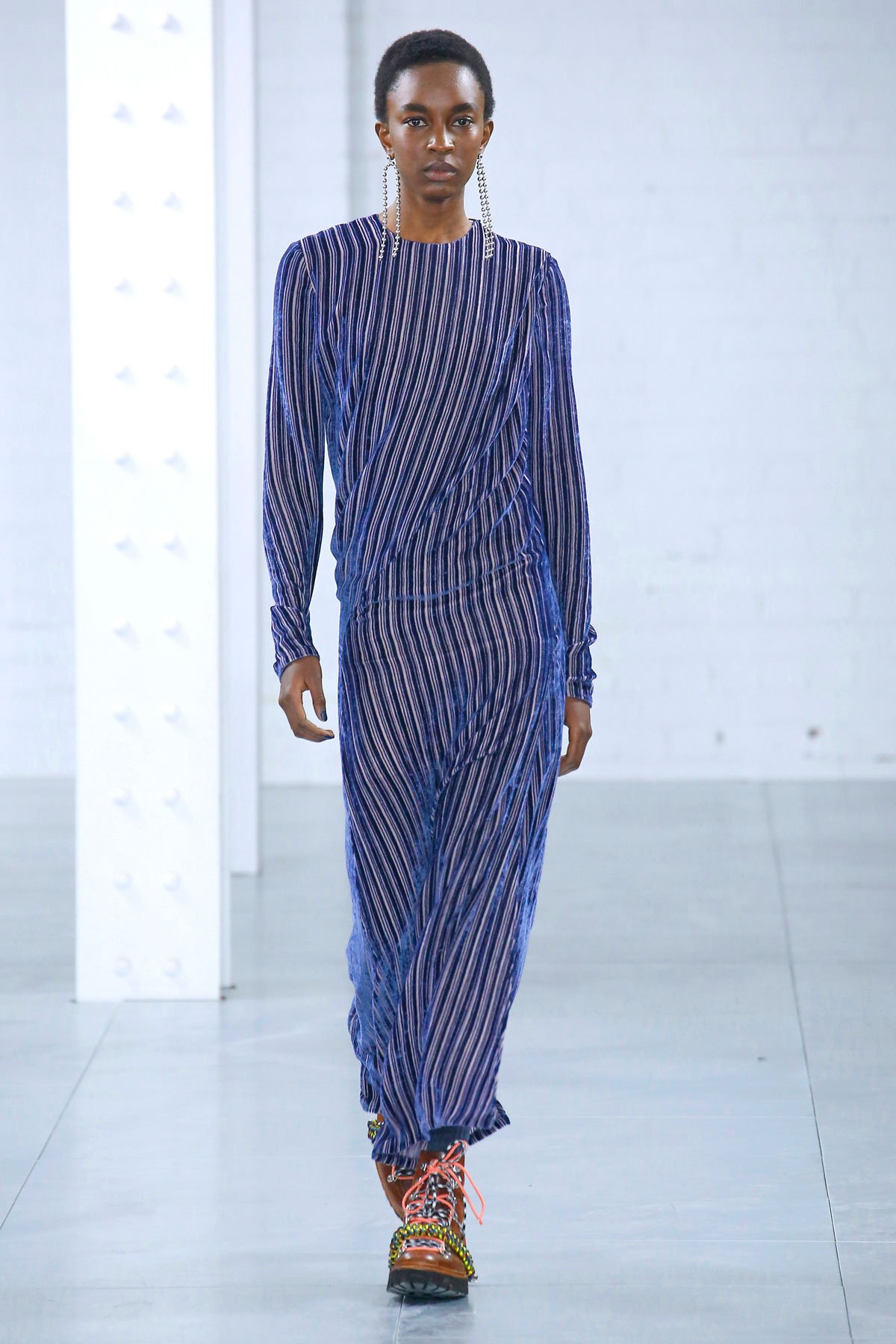 عرض أزياء House of Holland  لخريف 2018، خلال أسبوع الموضة في لندن