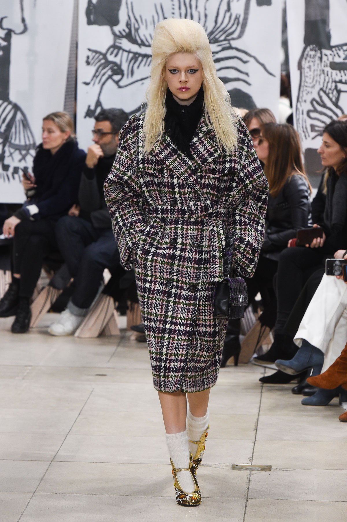 عرض أزياء Miu Miu لخريف 2018، خلال أسبوع الموضة في باريس