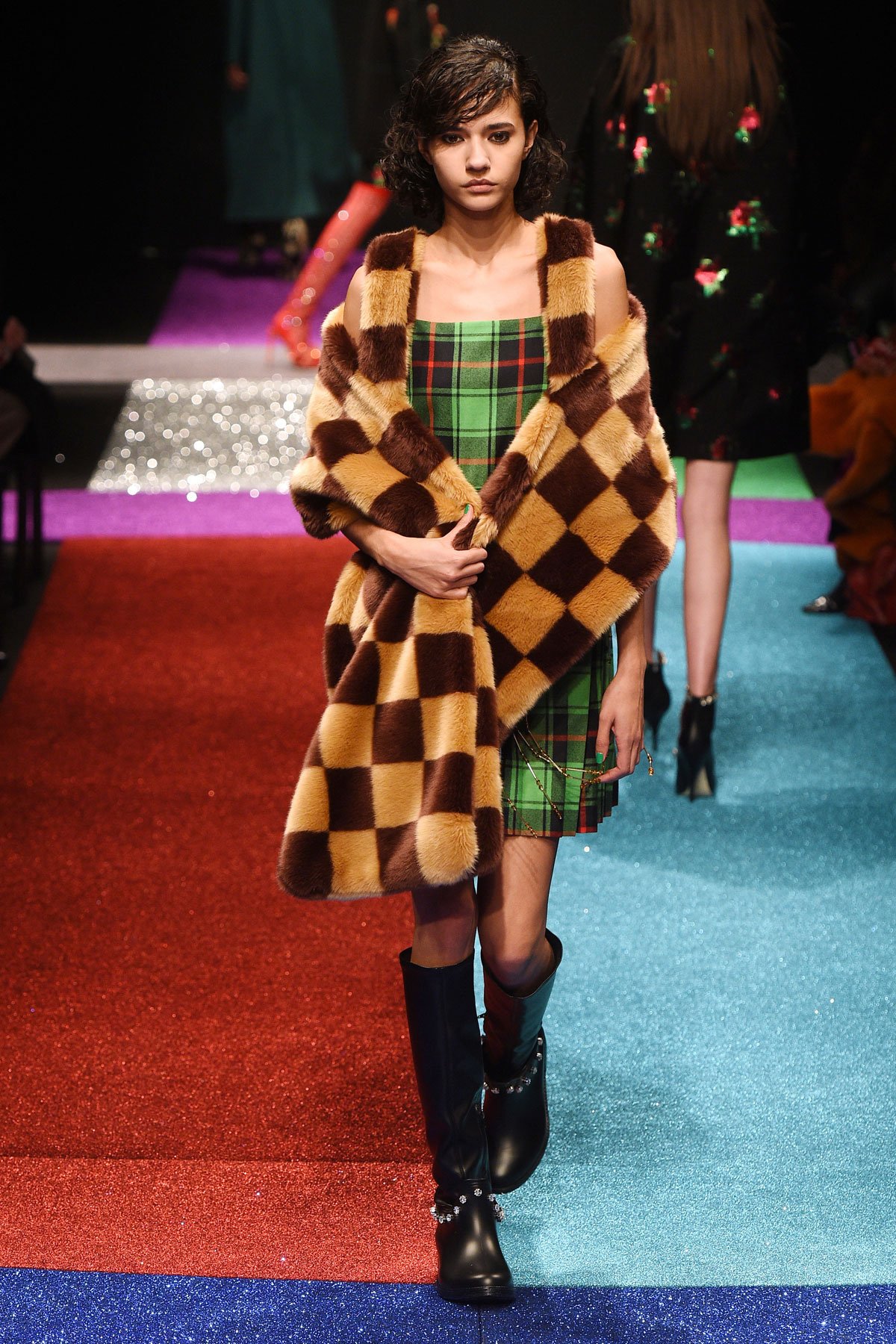 عرض أزياء Marco De Vincenzo لخريف 2018، خلال أسبوع الموضة في ميلانو