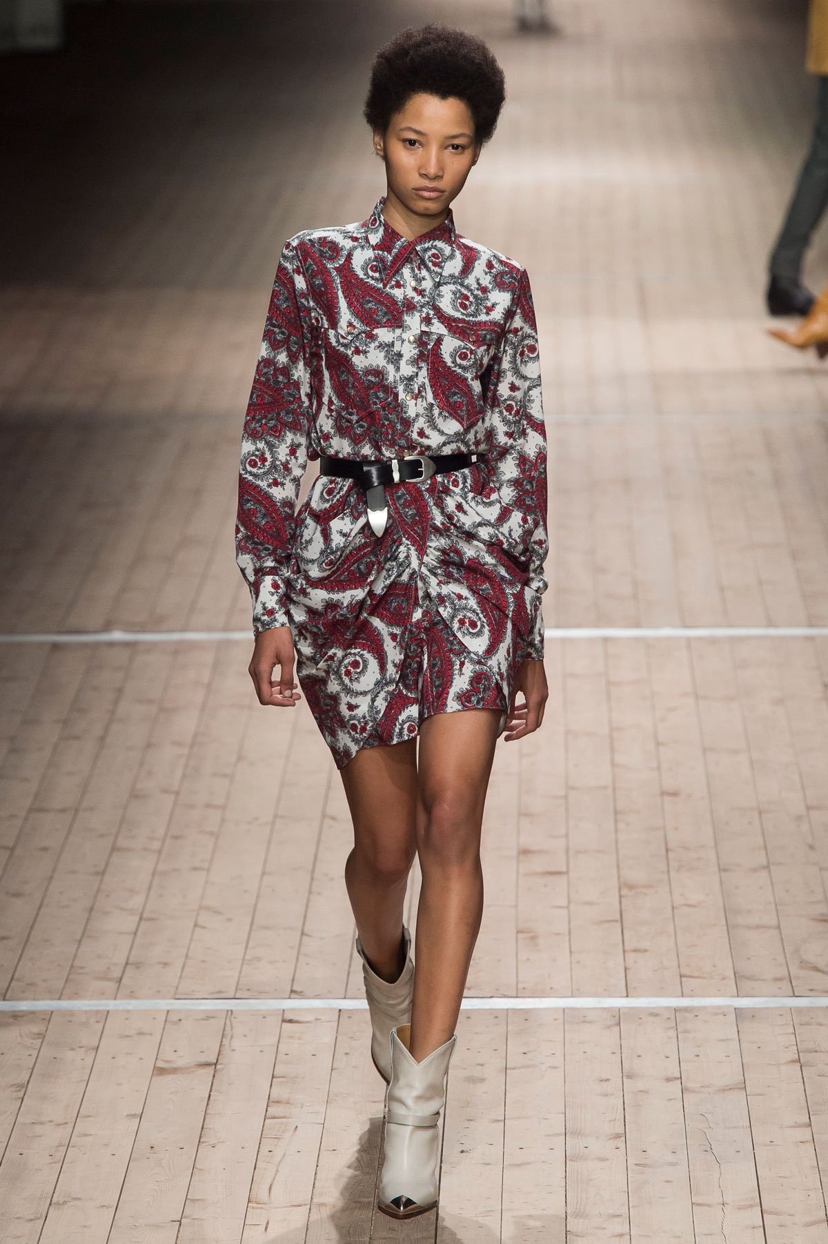 عرض أزياء Isabel Marant لخريف 2018، خلال أسبوع الموضة في باريس