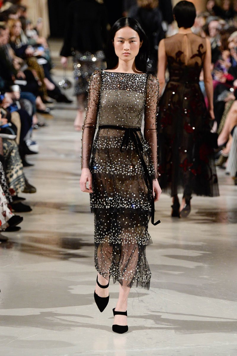عرض أزياء Oscar De La Renta لخريف 2018، خلال أسبوع الموضة في نيويورك
