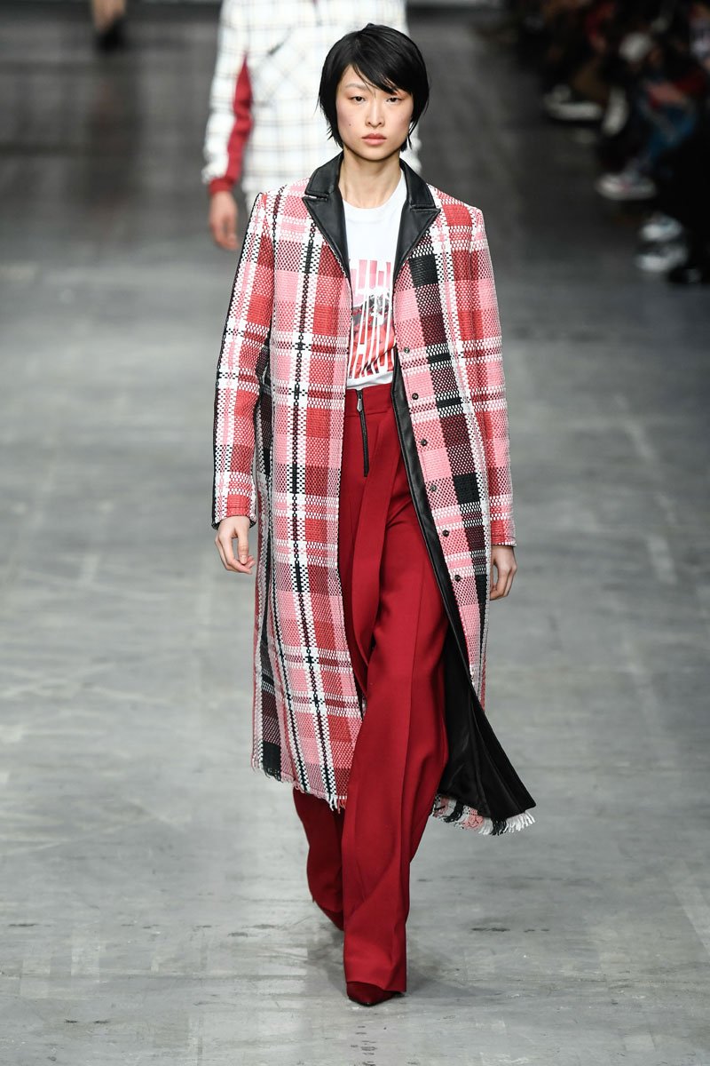 عرض أزياء Trussardi لخريف 2018، خلال أسبوع الموضة في ميلانو