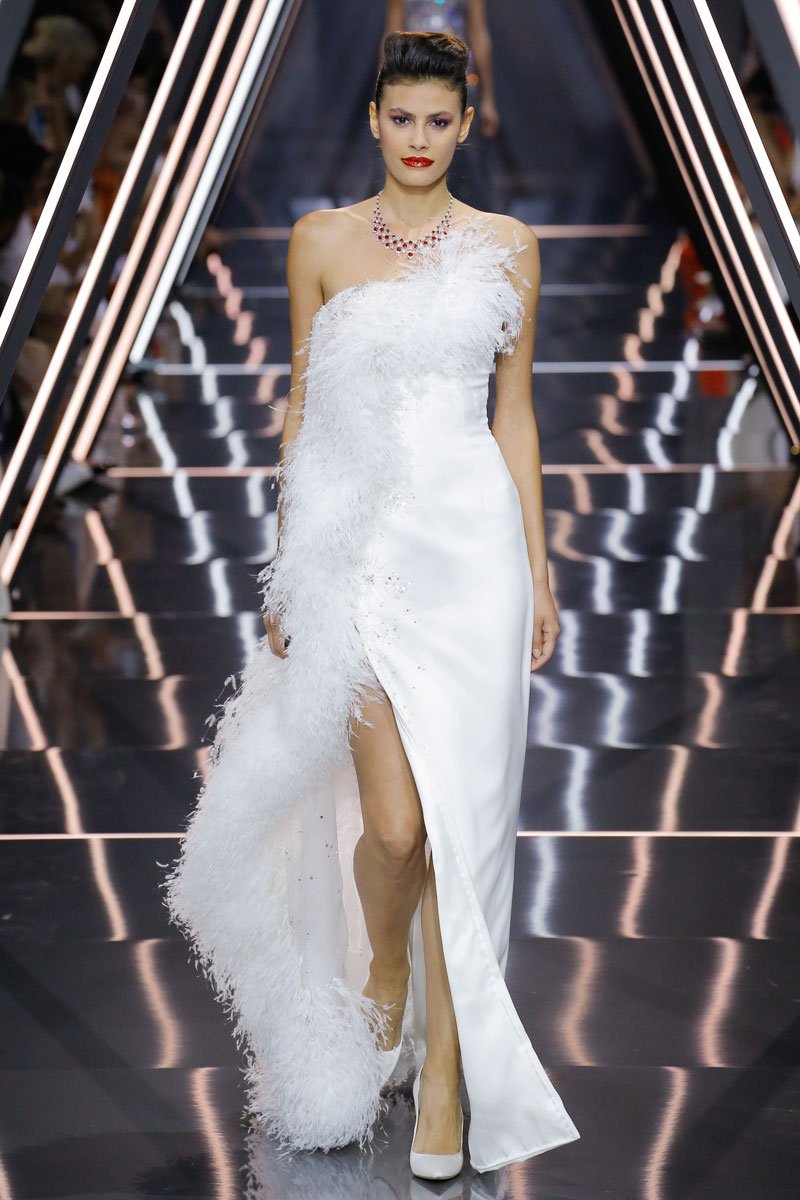 عرض أزياء Ralph & Russo  للخياطة الراقية لخريف 2018