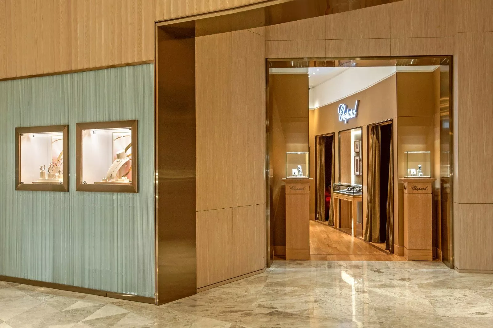 شوبارد تفتتح صالة عرض جديدة في متجر Printemps في قطر