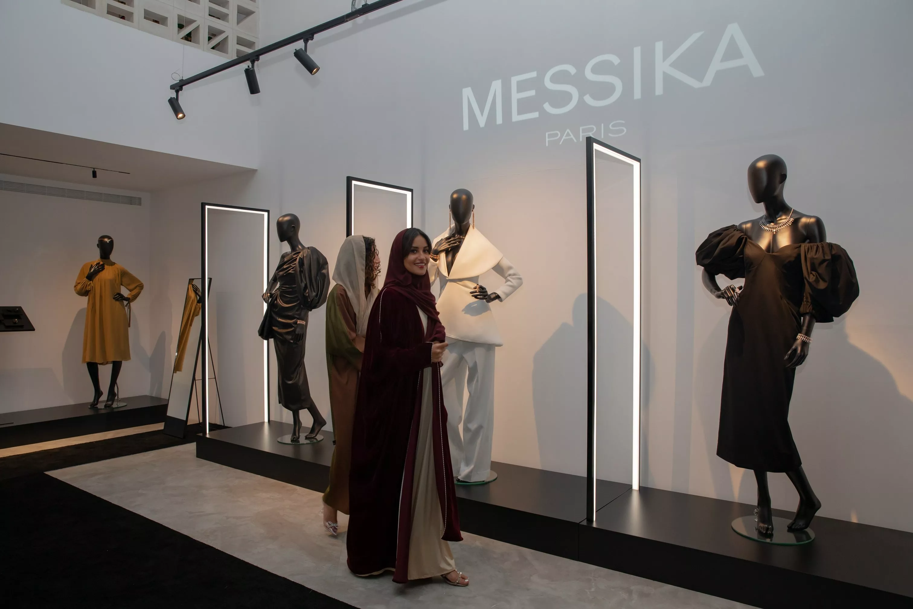 ميسيكا تقدّم معرض  Messika By Kate Moss في الرياض