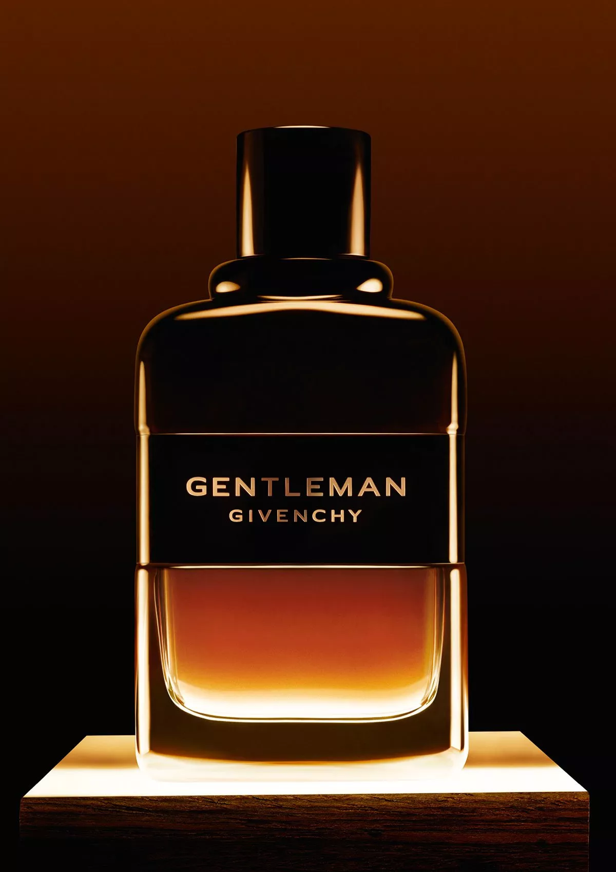 جيفنشي تطلق عطر Gentleman Givenchy Réserve Privée