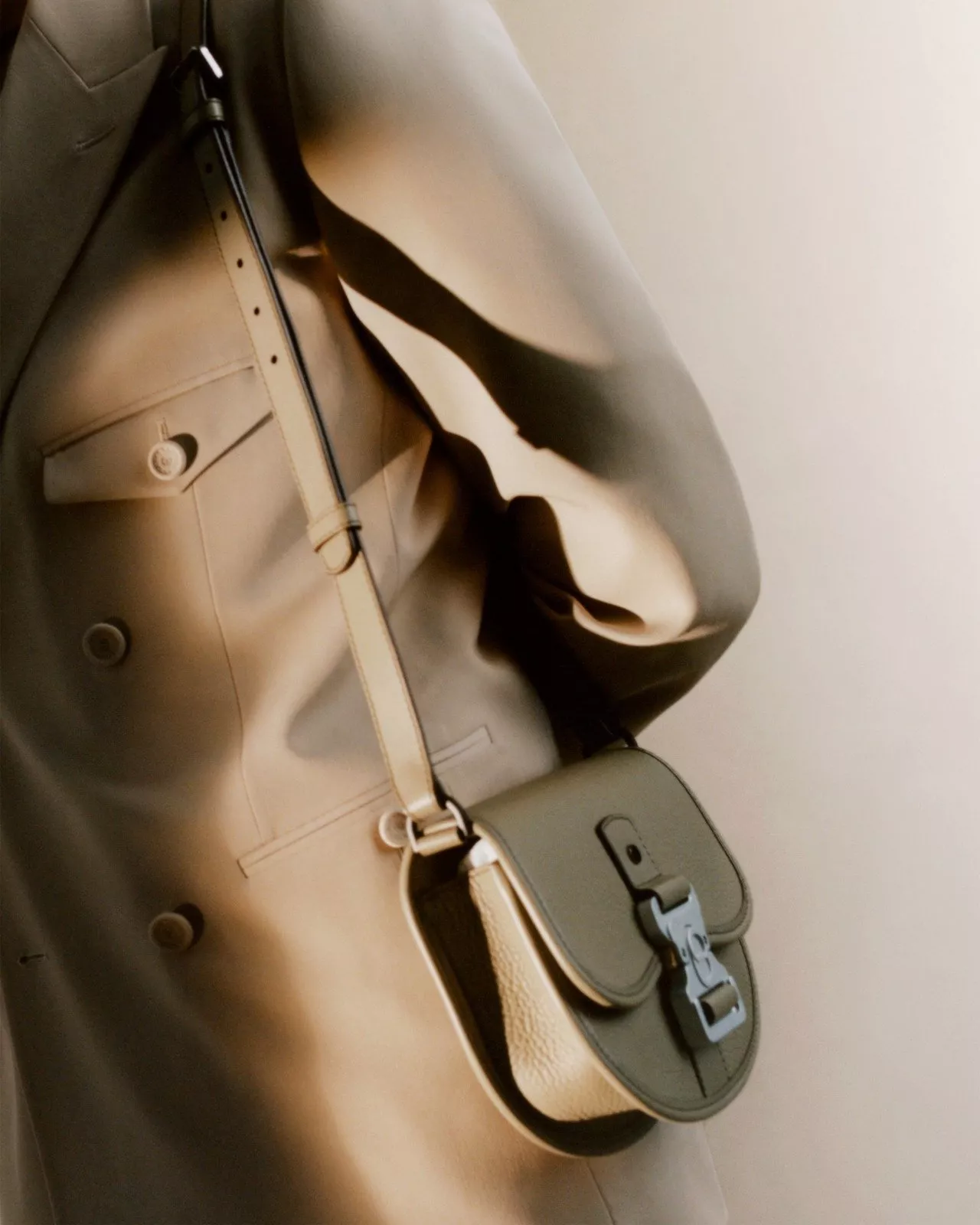 Dior تقدّم مجموعة الكبسولة الرجالية الجديدة لرمضان 2023 في الشرق الأوسط
