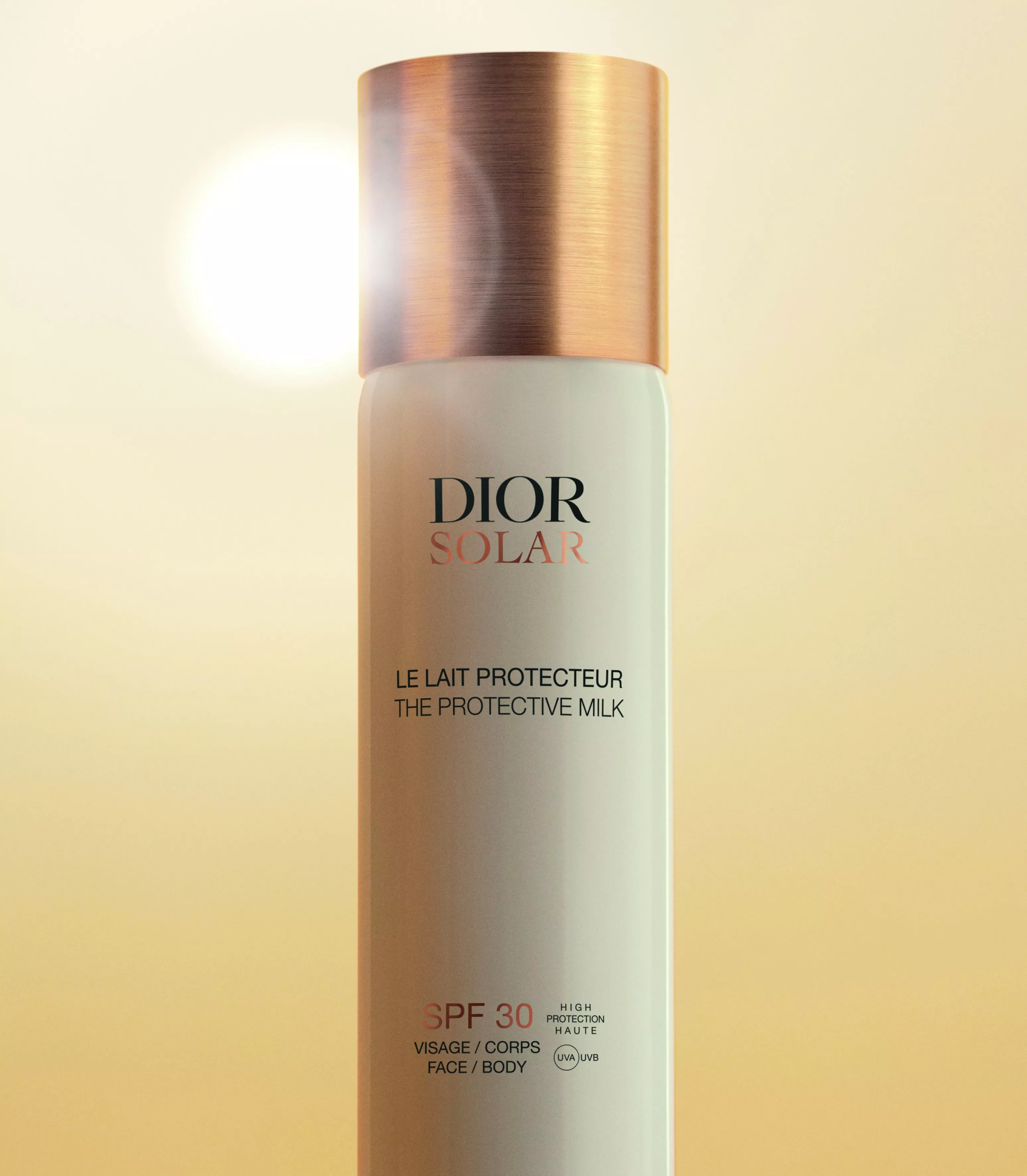 ديور تكشف عن مجموعتها Dior Solar الجديدة للوقاية من الشمس