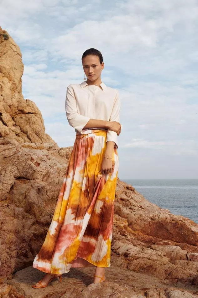 Mango تُطلق مجموعة ملابس رمضان المحدودة الإصدار
