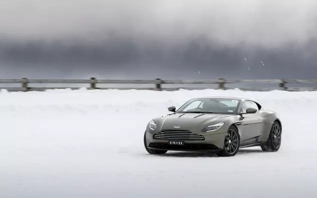 Aston Martin تطلق موسماً جديداً من برنامجها Art of Living لنمط الحياة