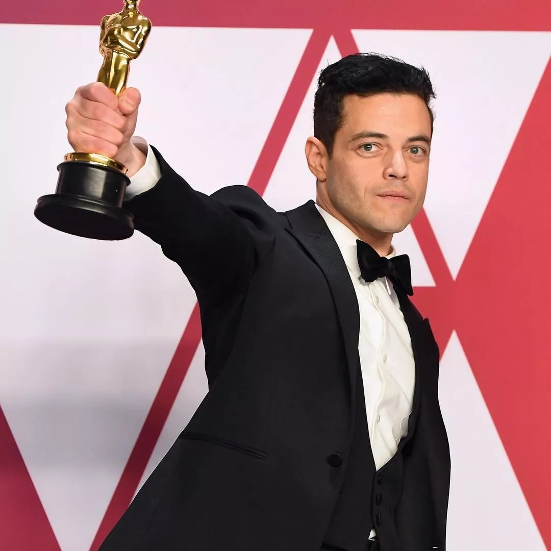رامي مالك أول عربي يحصد جائزة الاوسكار عن فئة أفضل ممثل... ماذا حصل له بعد تسلّمها؟