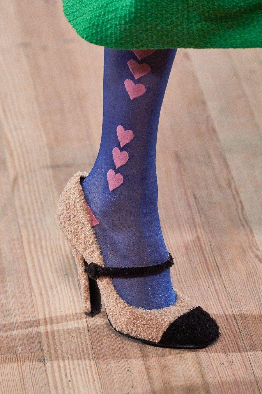 حذاء شوز أكسسوار موضة ربيع 2020 ملابس على الموضة أزياء نسائية تصاميم